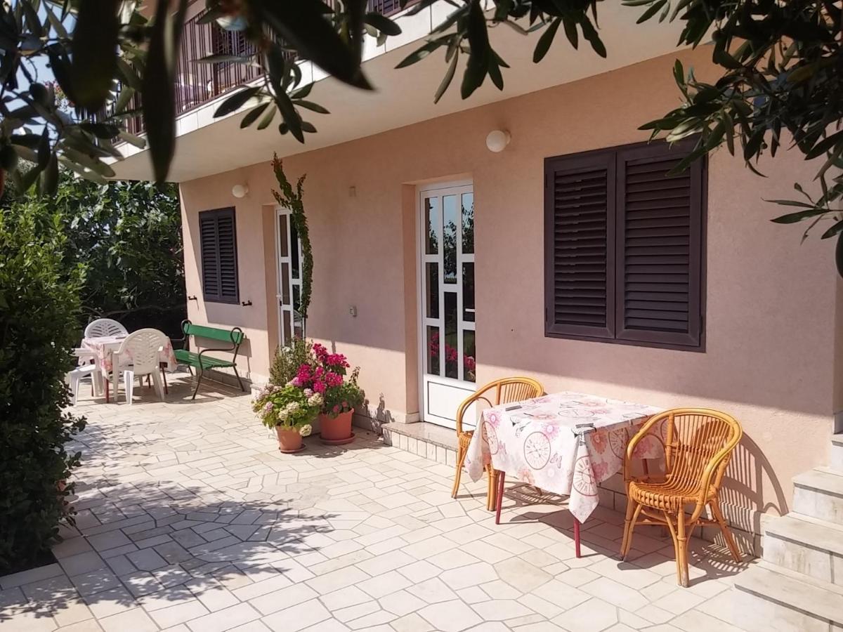 Apartments With A Parking Space Novi Vinodolski - 5587 Екстер'єр фото